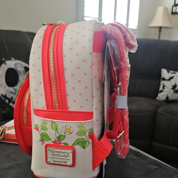 Loungefly Strawberry Shortcake Mini Backpack and Wallet - Picture 9 of 10